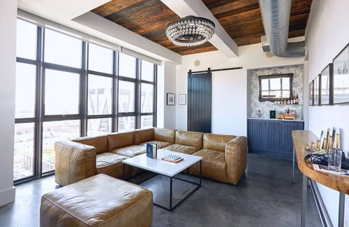 Williamsburg Hotel | Wythe Hotel l North 7th Loft l Light-Filled Urban Loft Escape