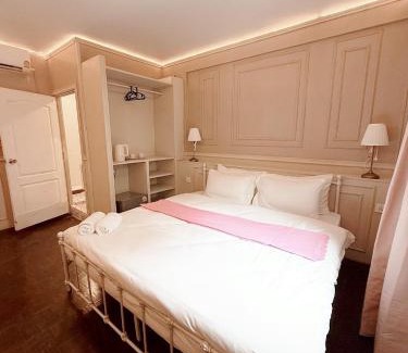 Nana Apartment | X Casa Sukhumvit 11 BTS Nana -คาซ่า สุขุมวิท 11 บีทีเอสนานา