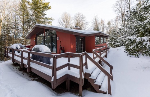 Grantham House | Xanadu - Modern House Perfect for Group Getaways