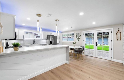 Poway House | Xlnc Exotic home13824 Powers Rd