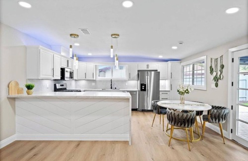 Poway House | Xlnc Exotic home13824 Powers Rd