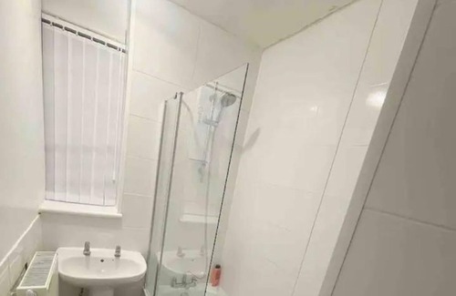 Eltham Apartment | Xtra 2-bedroom apartment with WiFi