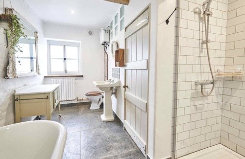 Saint Clears House | Y Bwthyn, Bohemian bolthole with log burner