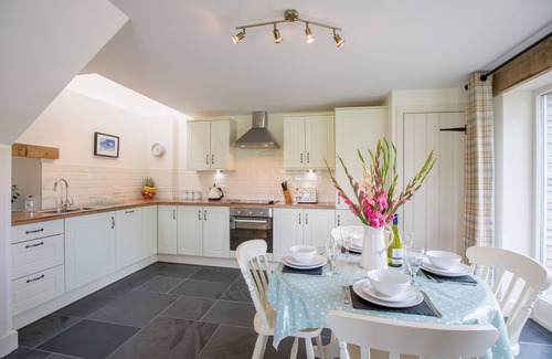 Eglwyswrw Cottage | Y Cartws, Eglwyswrw - Two Bedroom Cottage, Sleeps 4