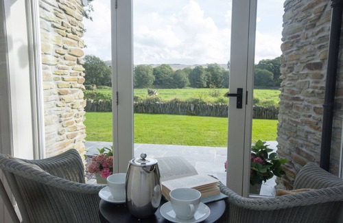 Eglwyswrw Cottage | Y Cartws, Eglwyswrw - Two Bedroom Cottage, Sleeps 4