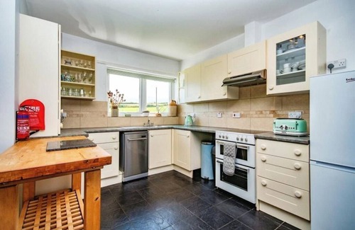 Felinwynt Cottage | Y LLaethdy - 2 Bedroomed Farm Cottage with Stunning Coastal Views