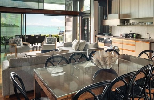 Hamilton Island Villa | Yacht Club Villa 13