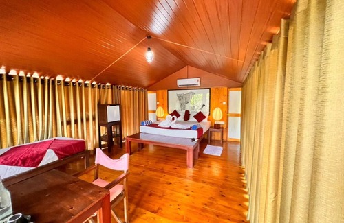 Palatupana Hotel | Yala Hotel Lion Air Conditioned Luxury