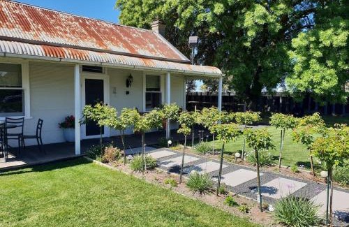 Apsley House | Yallamatta Bed and Breakfast