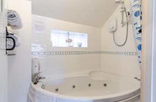 Taunton Bed & Breakfast | Yallands Farmhouse