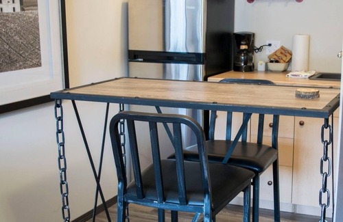 Dead Man's Flats Condo | Yam 12 - Studio with King