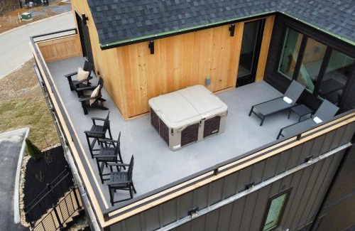 Sevierville House | Yang at Reedmont