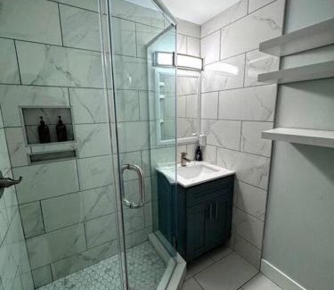 North Philadelphia East Apartment | Yanne's Place - Philabundance Views