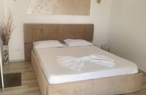 Costinesti House | YANNIS GUEST HOUSE
