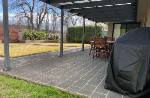 Yass House | Yass Valley Stays - Easy self check-in