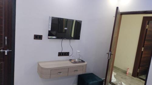 Varanasi Hotel | Yatri Nivas By Sarvjeet Foundation