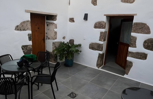 Tabayesco Apartment | 'Ye' Holidays with Shared Pool, Shared Terrace, and Wi-Fi