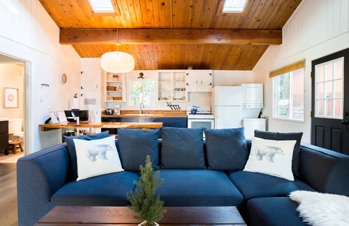 Big Bear Lake House | Ye Modern Rustic Cabin- Big Bear Lake - Moonridge