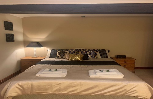 Midhopestones Bed & Breakfast | Ye Olde Mustard Pot