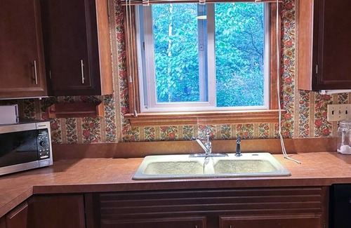 Schroon Lake Ski Chalet | Year-round Adirondack lake-front chalet