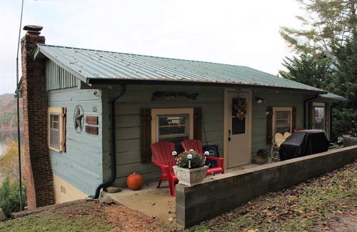 Sparta Cabin | Year Round Center Hill Lake View