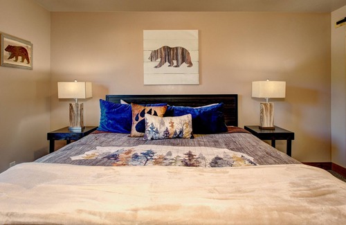 Donnelly Condo | Yearound recreational mountain house!