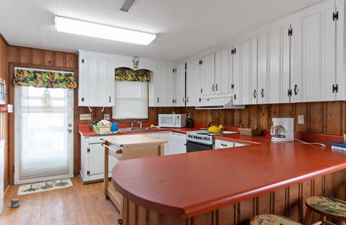 Holden Beach House | Yellow Bird: Retro 1965 Oceanfront Beach Cottage!