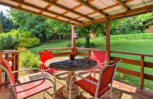 Robbinsville House | Yellow Creek Valley Retreat w/ Mountain Views!