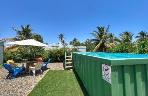 Barra de Navidad House | Yellow house 6 minutos de playa