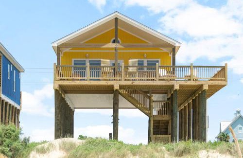 Port Bolivar House | YELLOW ROSE! Stunning Beachfront 3BR w Wrap Around Deck & Amazing views