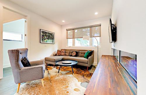 SoFi House | Yellow Tulip Unit A