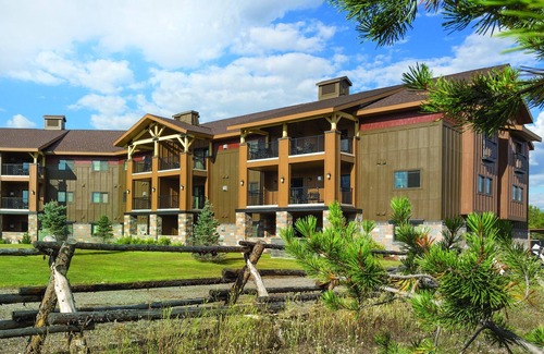 West Yellowstone Condo | Yellowstone Resort Condo 2BR/2Ba PERFECT WEST GATE LOCATION, This is the one!