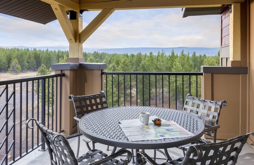 West Yellowstone Condo | Yellowstone Resort Condo 2BR/2Ba PERFECT WEST GATE LOCATION, This is the one!