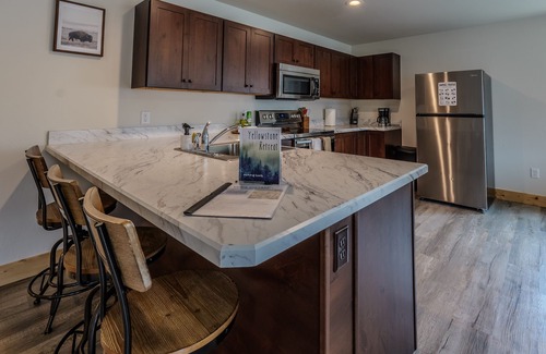 Gardiner Apartment | Yellowstone Retreat Rentals U3: two blocks from Yellowstone!