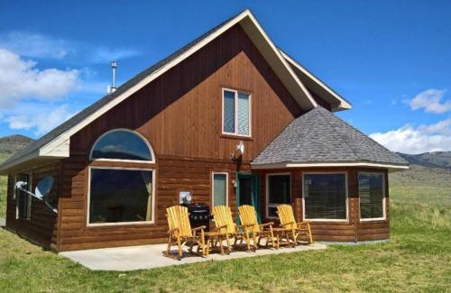 Emigrant House | Yellowstone Trail Lodge