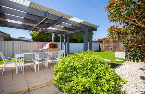 Culburra Beach House | Yelo at Culburra I Pet Friendly I 1 Min Walk to Beach