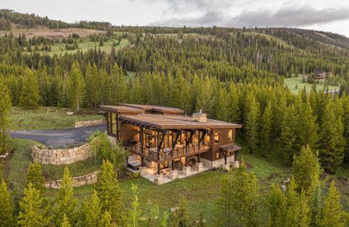 Spanish Peaks House | Yeti Ridge Retreat