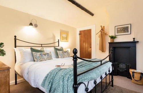 Scarborough House | Yew Tree Cottage