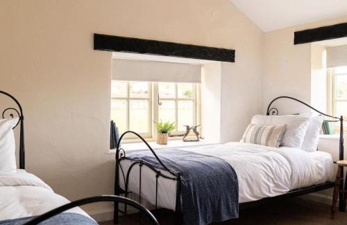 Scarborough House | Yew Tree Cottage