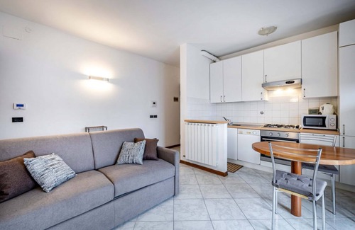 Isolotto Apartment | YiD quite apt Leopolda with parking
