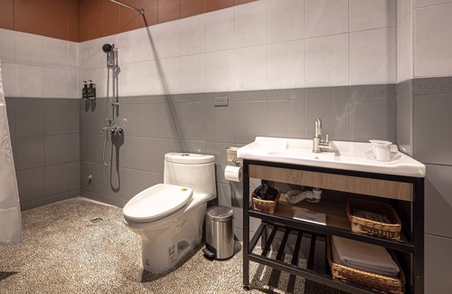 Jiaoxi Hotel | Yilan East Motel