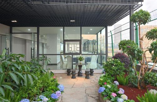 Luosiwan International Trade Area Hotel | Yilong Yitang Hotel Kunming Railway Station Joy City Center