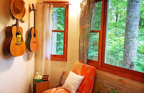 Blairsville House | Yoga & Peaceful, Elegant, Bohemian Vibes Surrounded by Forest