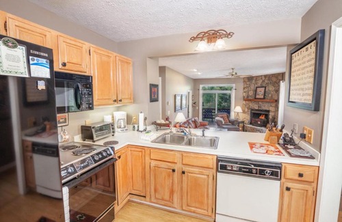 Boone House | Yonahlossee Getaway