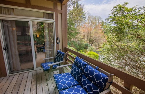 Boone House | Yonahlossee Getaway
