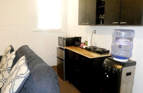 Getty Square Apartment | Yonkers Luxurious Studio