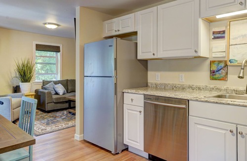 York Harbor Condo | York Art Art Boutique