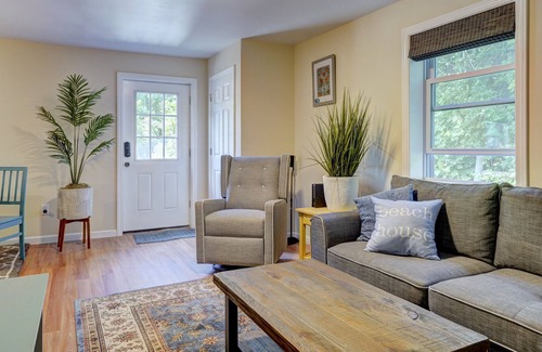 York Harbor Condo | York Art Art Boutique
