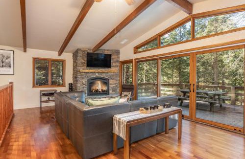 Fish Camp House | Yosemite Rendezvous