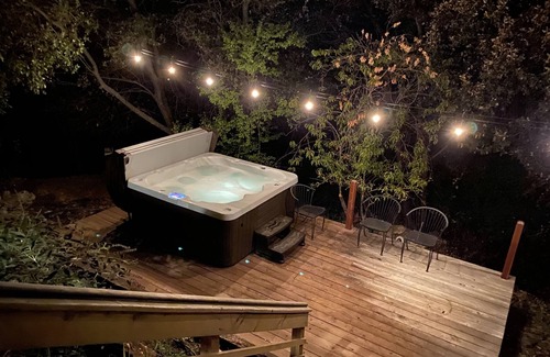 Coulterville House | Yosemite Rustic Retreat with Hot Tub, Pool, Springs, Dogs! 5 acres private~